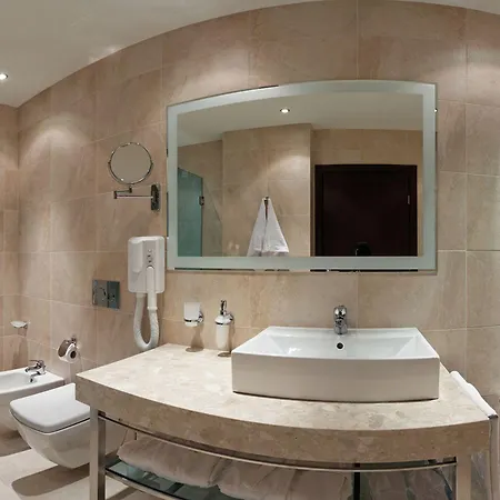 Astera & With Free Private Златни пясъци