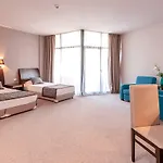 Astera & With Free Private Hotel