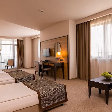 Astera & With Free Private 金沙