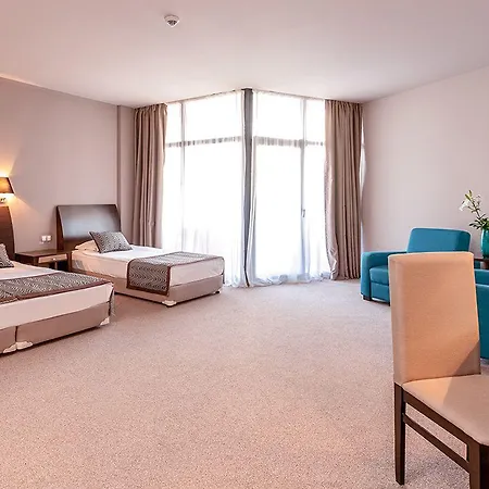 Astera & With Free Private 酒店