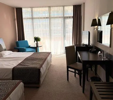 Astera & With Free Private Хотел 4*