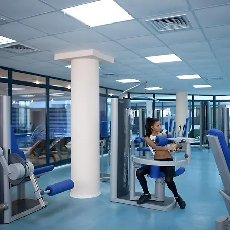 酒店 Astera & With Free Private 4*