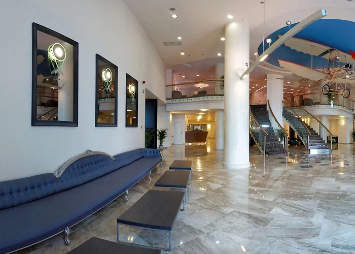 Astera & With Free Private Hotel