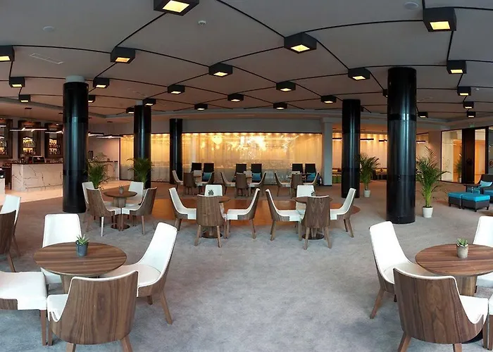 Hotel Astera & With Free Private Golden Sands